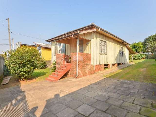 Terreno à venda na Rua Paulo Bettes, 134, Novo Mundo, Curitiba por R$ 900.000