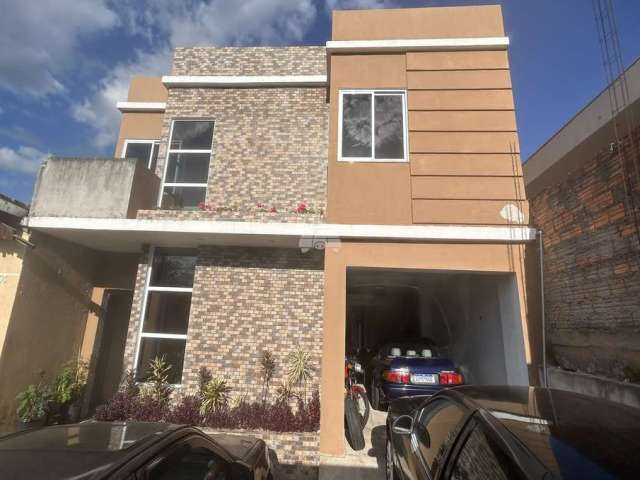 Casa com 3 quartos à venda na Rua Frei Caneca, 2703, Santa Cruz, Guarapuava, 221 m2 por R$ 1.300.000