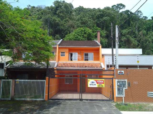 Casa com 4 quartos à venda na Rua José Bonifácio, 464, Centro, Guaratuba, 180 m2 por R$ 635.000