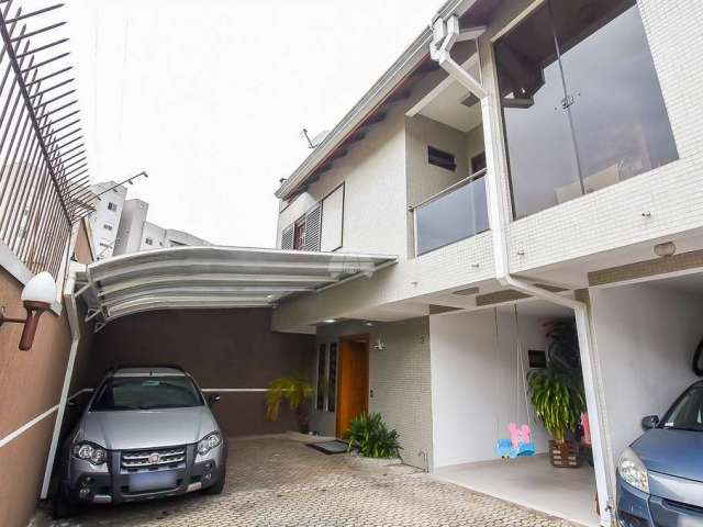 Casa em condomínio fechado com 3 quartos à venda na Rua Maria Gabardo Mendes, 107, Portão, Curitiba, 156 m2 por R$ 799.900