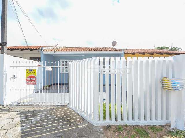 Casa com 2 quartos à venda na Rua Goiabeira, 535, Eucaliptos, Fazenda Rio Grande, 42 m2 por R$ 290.000