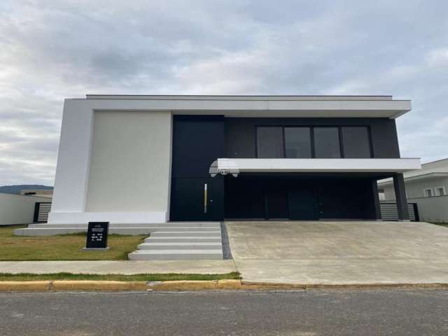 Casa com 3 quartos à venda na RUA IVO JOSE REBELLO, 610, Santa Regina, Camboriú, 284 m2 por R$ 2.500.000