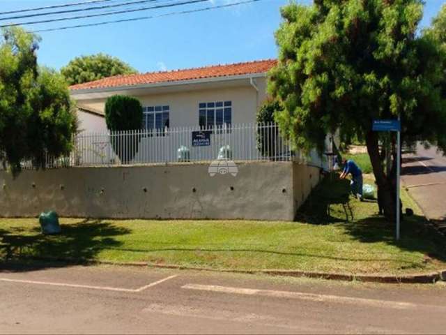 Casa com 2 quartos à venda na Rua Amambaí, 423, Pinheirinho, Pato Branco, 70 m2 por R$ 379.000