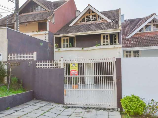 Casa com 3 quartos à venda na Rua Frederico Guilherme Virmond, 334, Pilarzinho, Curitiba, 182 m2 por R$ 690.000