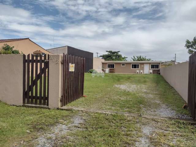 Casa com 2 quartos à venda na RUA LUISA VIANA MESQUITA, 202, Sertãozinho, Matinhos, 58 m2 por R$ 260.000