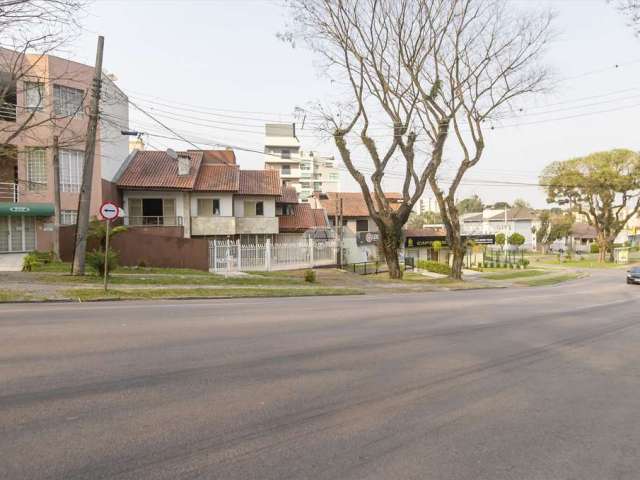 Casa com 4 quartos à venda na Avenida Presidente Getúlio Vargas, 4207, Água Verde, Curitiba, 218 m2 por R$ 980.000