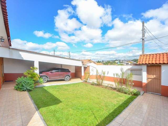 Casa com 5 quartos à venda na Rua João Chaves, 209, Xaxim, Curitiba, 250 m2 por R$ 640.000