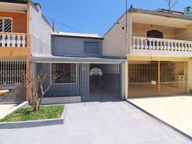 Casa com 3 quartos para alugar na Rua Marechal Hugo Panasco Alvim, Alto Boqueirão, Curitiba, 90 m2 por R$ 1.850