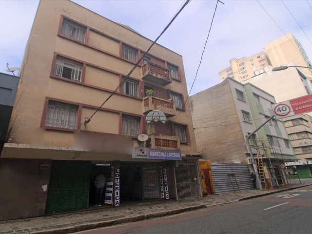 Apartamento com 4 quartos para alugar na Rua Marechal Deodoro, 1096, Centro, Curitiba, 132 m2 por R$ 2.300