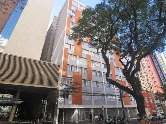 Apartamento com 2 quartos para alugar na Rua Doutor Pedrosa, 264, Centro, Curitiba, 114 m2 por R$ 2.000