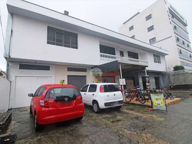 Apartamento com 4 quartos para alugar na Rua Jóquei Clube, 436, Prado Velho, Curitiba, 240 m2 por R$ 3.000