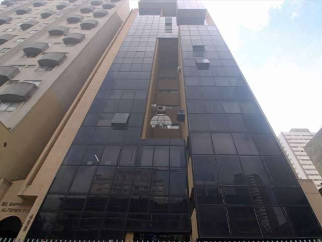 Sala comercial para alugar na Rua Alferes Poli, 405, Rebouças, Curitiba, 58 m2 por R$ 1.000