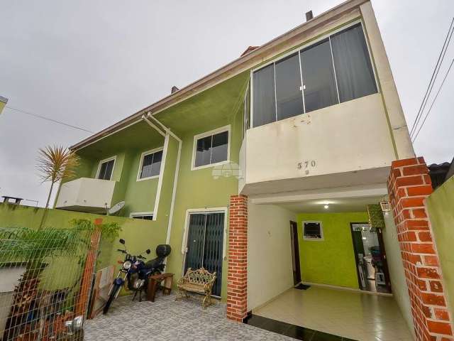 Casa com 3 quartos para alugar na Rua Santa Regina, 370, Capão Raso, Curitiba, 92 m2 por R$ 3.750