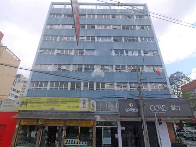 Apartamento com 1 quarto para alugar na Avenida Visconde de Guarapuava, 1800, Centro, Curitiba, 60 m2 por R$ 950