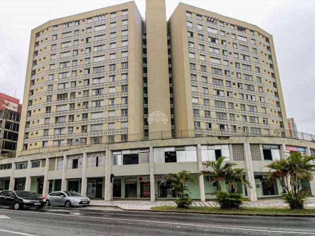 Apartamento com 2 quartos para alugar na Avenida Presidente Affonso Camargo, 2305, Cristo Rei, Curitiba, 60 m2 por R$ 1.700