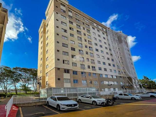 Apartamento com 3 quartos para alugar na Rua Reinaldo Stocco, 174, Pinheirinho, Curitiba, 60 m2 por R$ 2.000