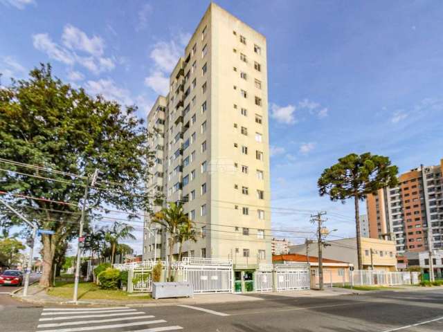 Apartamento com 2 quartos para alugar na Rua Canadá, 1641, Bacacheri, Curitiba, 43 m2 por R$ 1.300