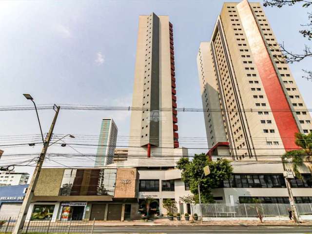 Apartamento com 1 quarto para alugar na Avenida Visconde de Guarapuava, 2305, Centro, Curitiba, 50 m2 por R$ 2.300