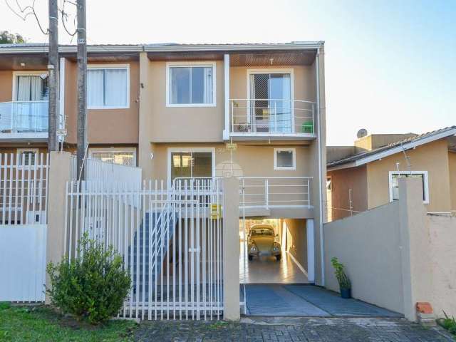 Casa com 3 quartos para alugar na Rua Manoel Borba Gato, 322, Barreirinha, Curitiba, 158 m2 por R$ 2.900