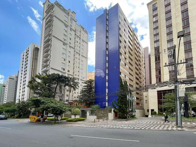 Apartamento com 3 quartos para alugar na Avenida Sete de Setembro, 5236, Batel, Curitiba, 163 m2 por R$ 3.800