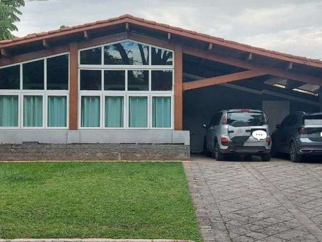 Casa com 3 dormitórios à venda, 180 m² por R$ 3.724.000,00 - Alphaville - Barueri/SP