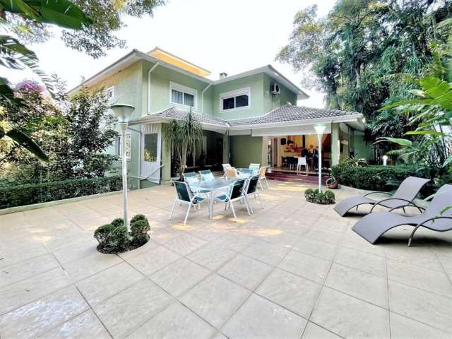 Casa com 4 dormitórios à venda, 553 m² por R$ 2.800.000,00 - Altos de São Fernando - Jandira/SP