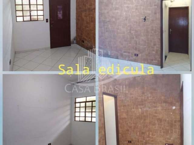 Casa no Jardim Veneza em São José dos Campos/ SP - CA0452.