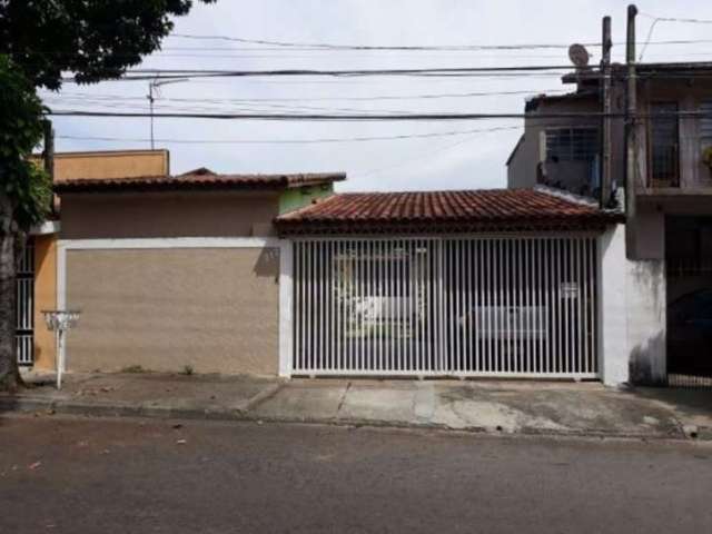 Edícula em U com ponto comercial no jardim Portugal - SJCampos/SP