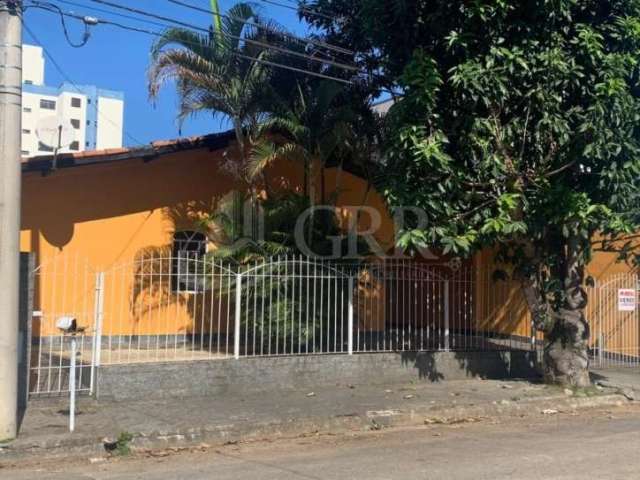 Casa Térrea Lote Inteiro 4 Dormitórios no Jardim das Indústrias