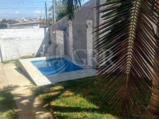 Casa térrea 2 dormitórios- 1 suite- com piscina no Jardim Santa Hermínia- Região Leste de São José dos Campos