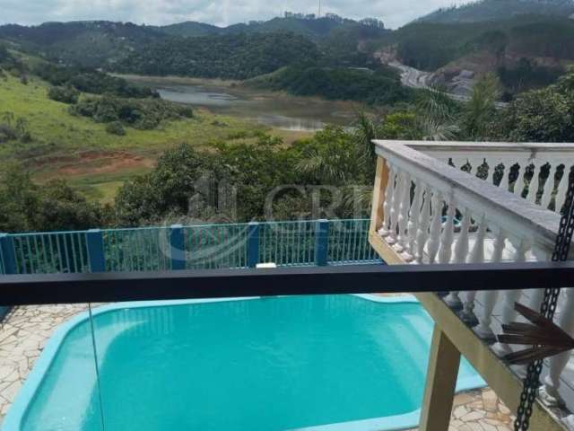 Chácara 5 dormitórios- 2 suítes- com piscina em Paraibuna- SP