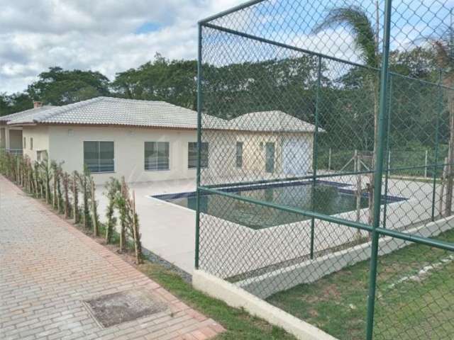 Casa Em condomínio 3 Dormitórios