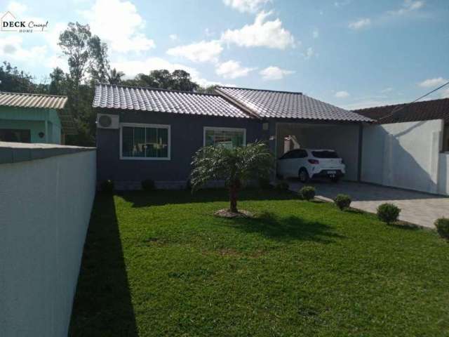 Linda casa em um terreno de 400 m², com piscina e ampla edícula com churrasqueira! Centro - Morretes, PR