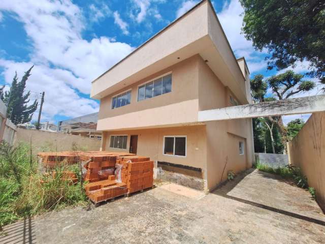 Casa de Rua | 4 Dorms | 360m² priv | 10 Vagas | Cascatinha - Curitiba/PR