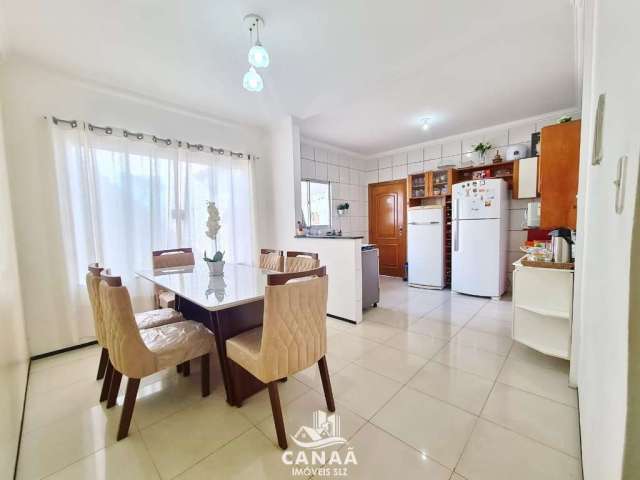 Vende-se Excelente Casa Duplex no Residencial Pinheiros - 5 Quartos Sendo 4 Suítes - Cozinha de Apo