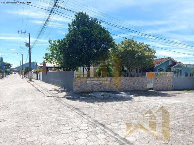 Casa para Venda em Florianópolis, São João do Rio Vermelho, 3 dormitórios, 1 suíte, 2 banheiros, 2 vagas