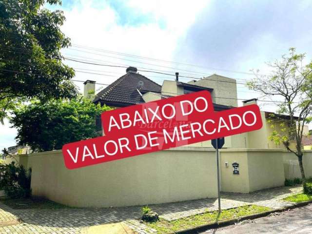 Santa felicidade Casa de esquina 4 quartos duas suítes 4 vagas com terreno