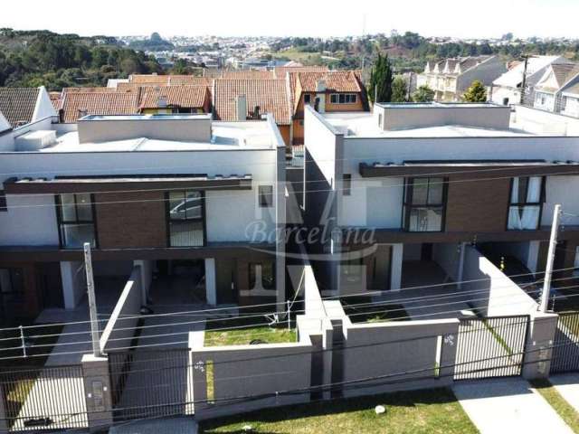 Casa nova, sobrado no atuba, 03 quartos, suite com closet, churrasqueira, ótimo terreno