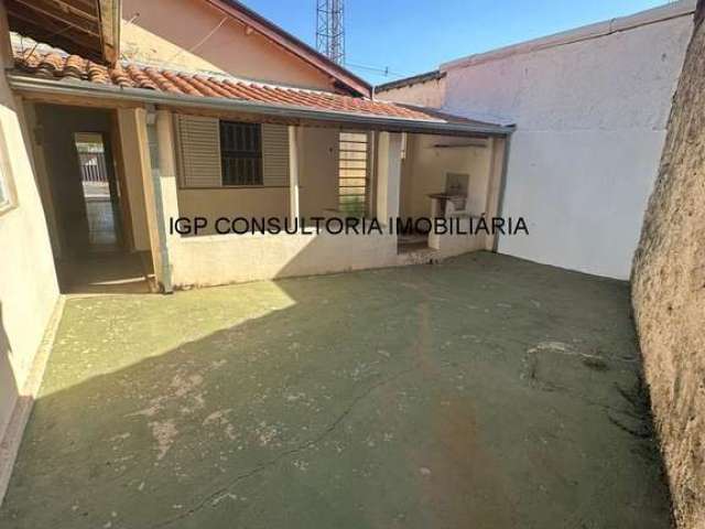 Casa comercial à venda no Centro de Indaiatuba-SP: 4 quartos, 1 banheiro, 1 vaga, 124,83m² de área.