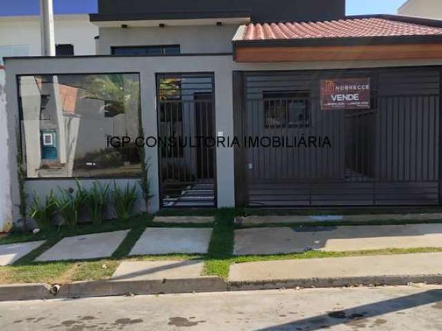 Casa à venda em Indaiatuba-SP, Jardim Residencial Nova Veneza: 3 quartos, 1 suíte, área de 62m², 2 vagas de garagem.