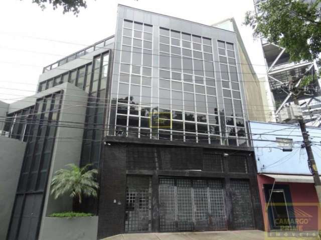 Prédio comercial para locação ou venda na Avenida Doutor Arnaldo - Pinheiros