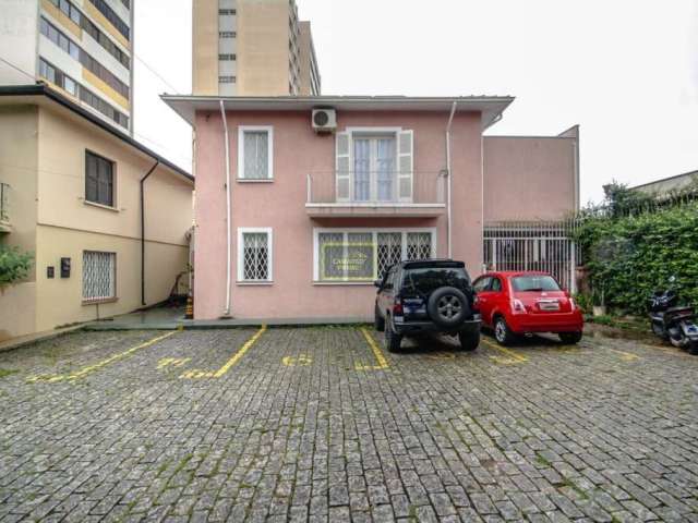 Casa com 03 Dormitórios para Venda em Perdizes