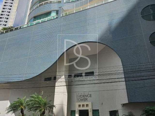 Apartamento quadra mar no Edifício Evidence Tower, 3 suítes, 2 vagas, em Balneário Camboriú