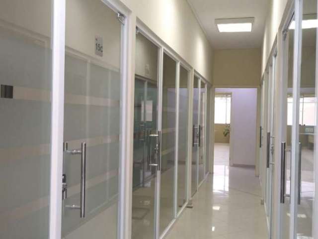 Sala comercial com 1 sala para alugar na Chácara Nazaré, Piracicaba , 25 m2 por R$ 1.320