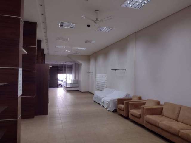 Ponto comercial com 1 sala para alugar no Centro, Piracicaba , 218 m2 por R$ 5.500