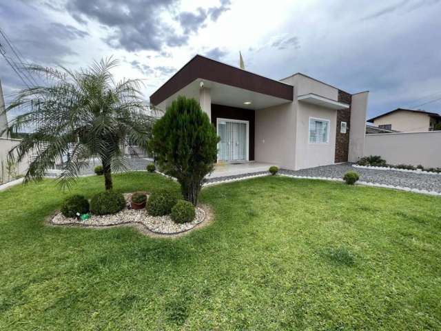 Casa com 3 quartos à venda na Fernando Nunes Santana, 101, João Costa, Joinville por R$ 799.000