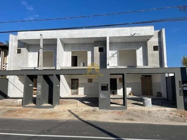 Casa com 3 quartos à venda na Rua Coronel Vieira, 500, Iririú, Joinville por R$ 679.900