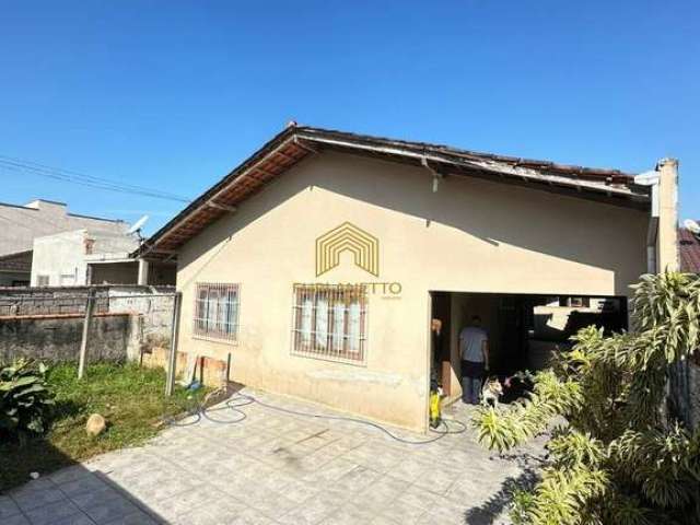 Casa com 2 quartos à venda na dos Advogados, 20, Boehmerwald, Joinville por R$ 240.000