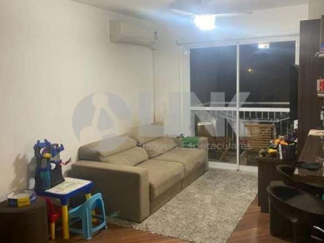 Apartamento com 3 quartos e 1 vaga à venda no bairro Vila Ipiranga em Porto Alegre