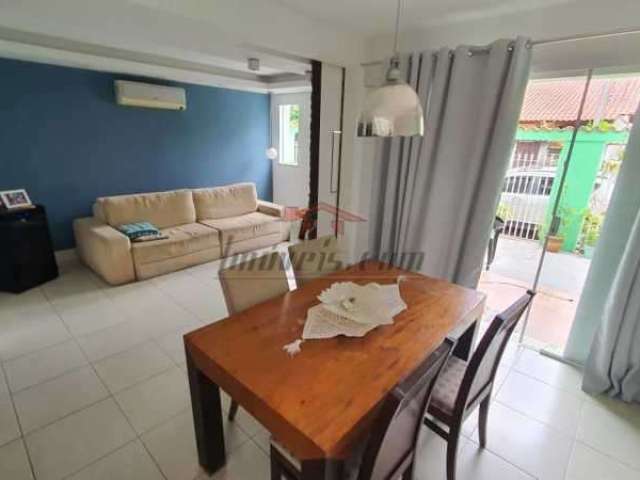 Casa em condomínio fechado com 3 quartos à venda na Rua Suzano, 200, Freguesia (Jacarepaguá), Rio de Janeiro, 150 m2 por R$ 550.000